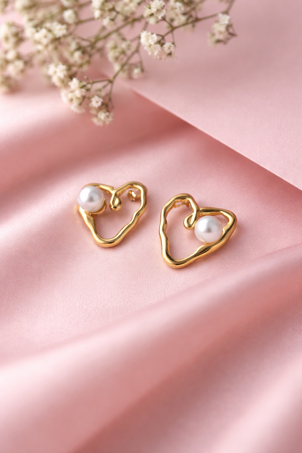 Heart Pearl Earring